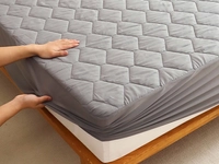 Dětské chrániče matrací